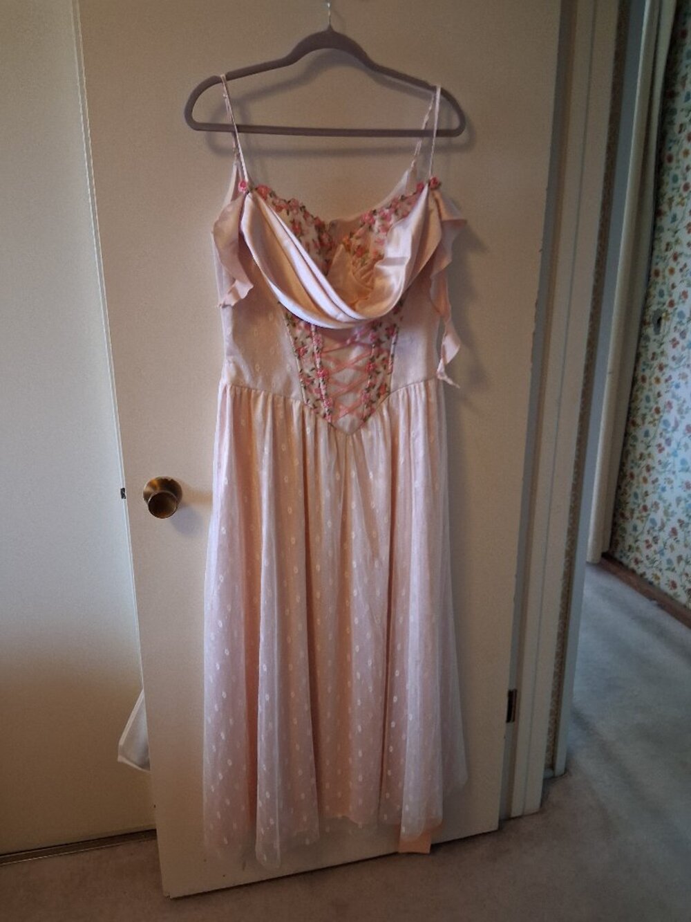 Lace Made Pink Gown, M-L, NWT